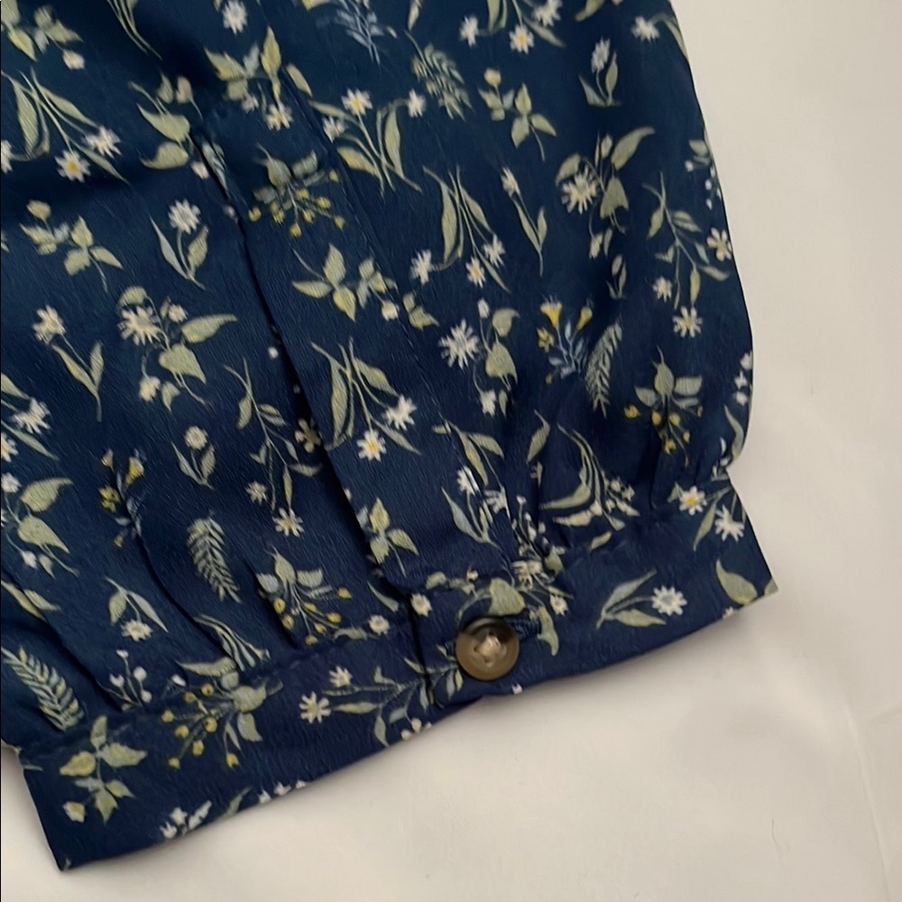 Jachs Girlfriend Floral Blue Blouse - Picture 9 of 10